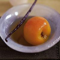 Vanilla poached peaches_image
