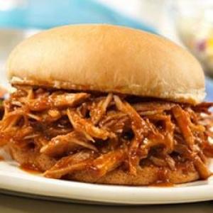 Campbell's® Slow-Cooked Pulled Pork Sandwiches image