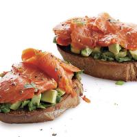 Open-Face Smoked Salmon and Avocado Sandwiches_image