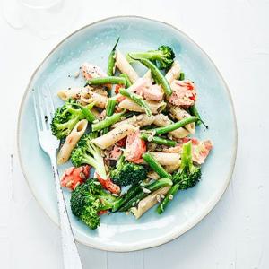 Broccoli pasta salad with salmon & sunflower seeds image