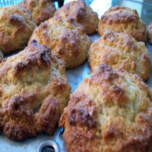 Sour Cream Apple Muffins_image