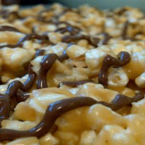 Chocolate Peanut Butter Popcorn Recipe - (4.3/5) image