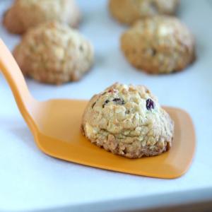 Cranberry Vanilla Chip Oatmeal Cookies_image