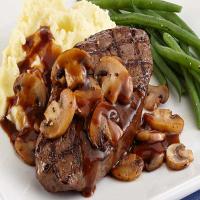 PERFECT Steak & Burgundy Mushrooms_image