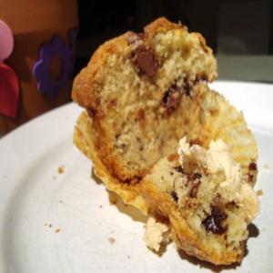 COLOSSAL Chocolate Chunk Muffins_image