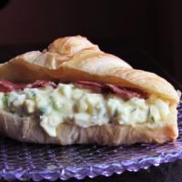 Egg Salad With Bacon and Olives_image