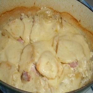 Sunday Supper Scalloped Potatoes With Ham_image