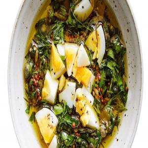 Red-Wine Vinaigrette with Herbs and Egg_image