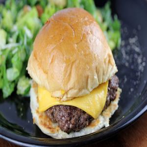 Steak N' Shake Garlic Steakburger Recipe - BlogChef_image