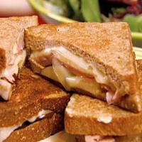 Croque Monsieur Sandwiches with Pears_image