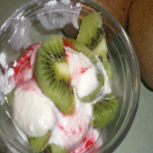 Kiwifruit and Cream_image