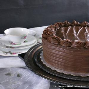 Super Dark Chocolate Cake With Milk Chocolate Lavender Mousse_image