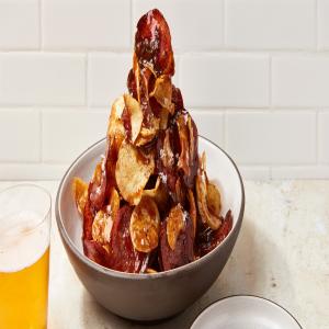 Honey Butter Potato Chip Tower With Crispy Salami_image