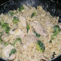 Campbell's Chicken & Broccoli Alfredo_image