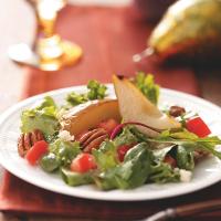 Gorgonzola and Pear Salad_image