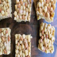 Crunchy Peanut Butter Cereal Bars Recipe_image