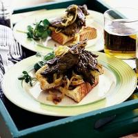 Dad's minute steak with golden onions image