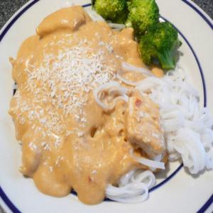 Peanut-Coconut Chicken Curry (Lower Fat) image
