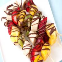 Frozen Fruit Skewers with Chocolate Drizzle_image