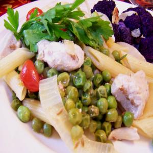 Pasta With Chicken and Spicy Peas_image