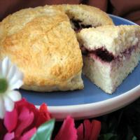 Scones Filled With Jam_image