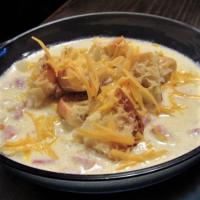 Newest New England Ham & Clam Chowder for the Family_image
