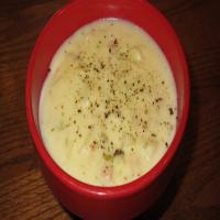 Thick and Chunky New England Clam Chowder_image
