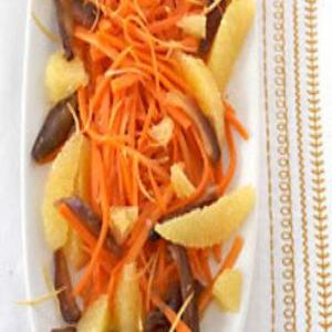 Moroccan Carrot Salad with Oranges and Medjool Dates_image