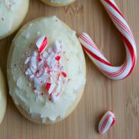 Peppermint Frosted Sugar Cookies Recipe - (4.4/5)_image