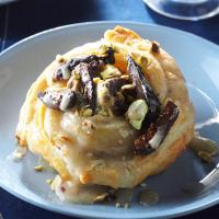 Honey-Roasted Figs in Puff Pastry image