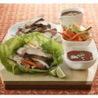 Thai Lettuce Wraps with Satay Pork Strips_image
