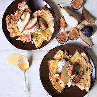 Cornmeal Crepes with Figs and Pears_image