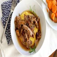 Slow-Cooker Balsamic Cranberry Pulled Pork with Cheesy Polenta_image
