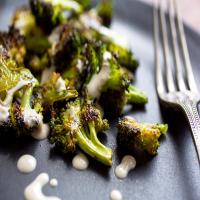 Roasted Broccoli With Tahini Garlic Sauce_image