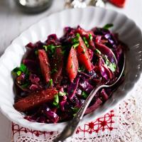Red cabbage with juniper & pears image