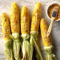 Easy Grilled Corn with Chipotle-Lime Butter_image