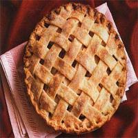 Old-Fashioned Lattice-Top Apple Pie image