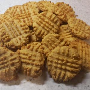 Elaine's Peanut Butter Cookies_image