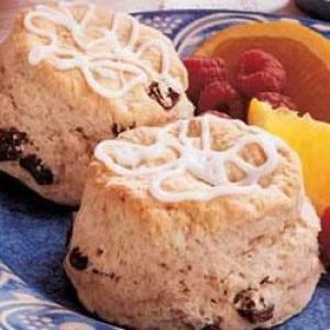 Iced Cinnamon Biscuits_image