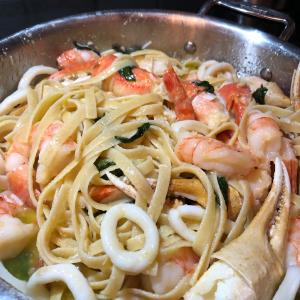 Pasta With Shrimp, Oysters, and Crabmeat image