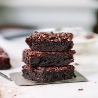 Olive Oil and Cocoa Brownies_image