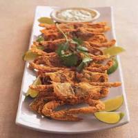 Cornmeal-Crusted Soft-Shelled Crabs with Cilantro-Lime Tartar Sauce_image