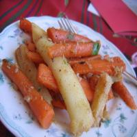 Aromatic Parsnips and Carrots_image