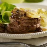 Veal Medallions with Sauteed Mushrooms and Sauvagine Fondue_image