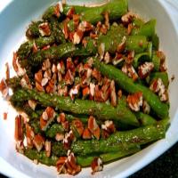 Asparagus With Spicy Nutmeg Butter_image