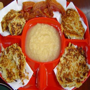 Rievkooche or Reibekuchen (Cologne Style Potato Pancakes)_image