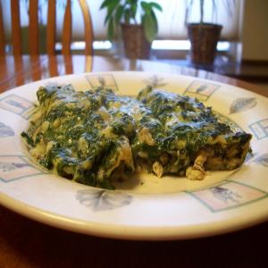 Chicken-Vegetable Manicotti With Spinach Sauce image