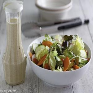 Copycat Houston's Buttermilk Garlic Salad Dressing_image