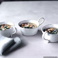 Hearty Spinach and Chickpea Soup image