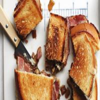 Bacon-Blue Cheese Sandwiches image